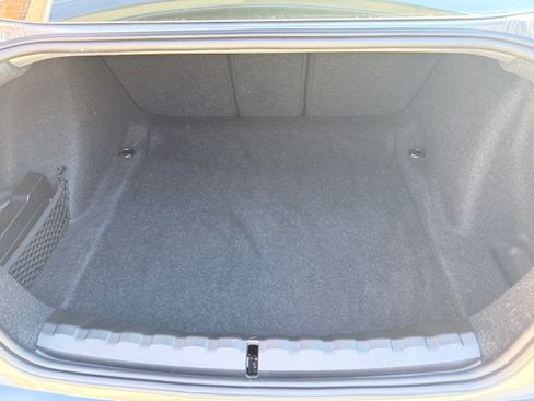 Used 2025 BMW M2 w/ Lighting Package image 21