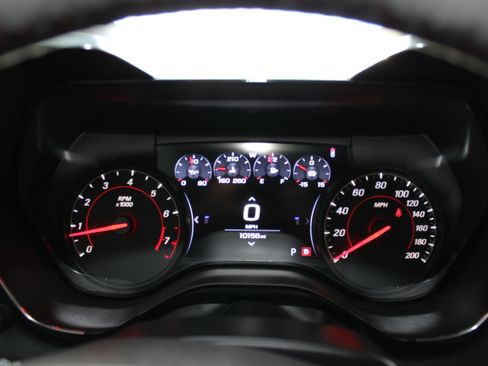 Used 2020 Chevrolet Camaro ZL1 image 29