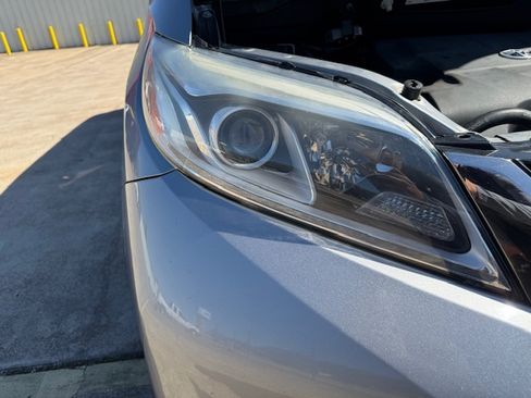 Used 2015 Toyota Sienna SE image 10