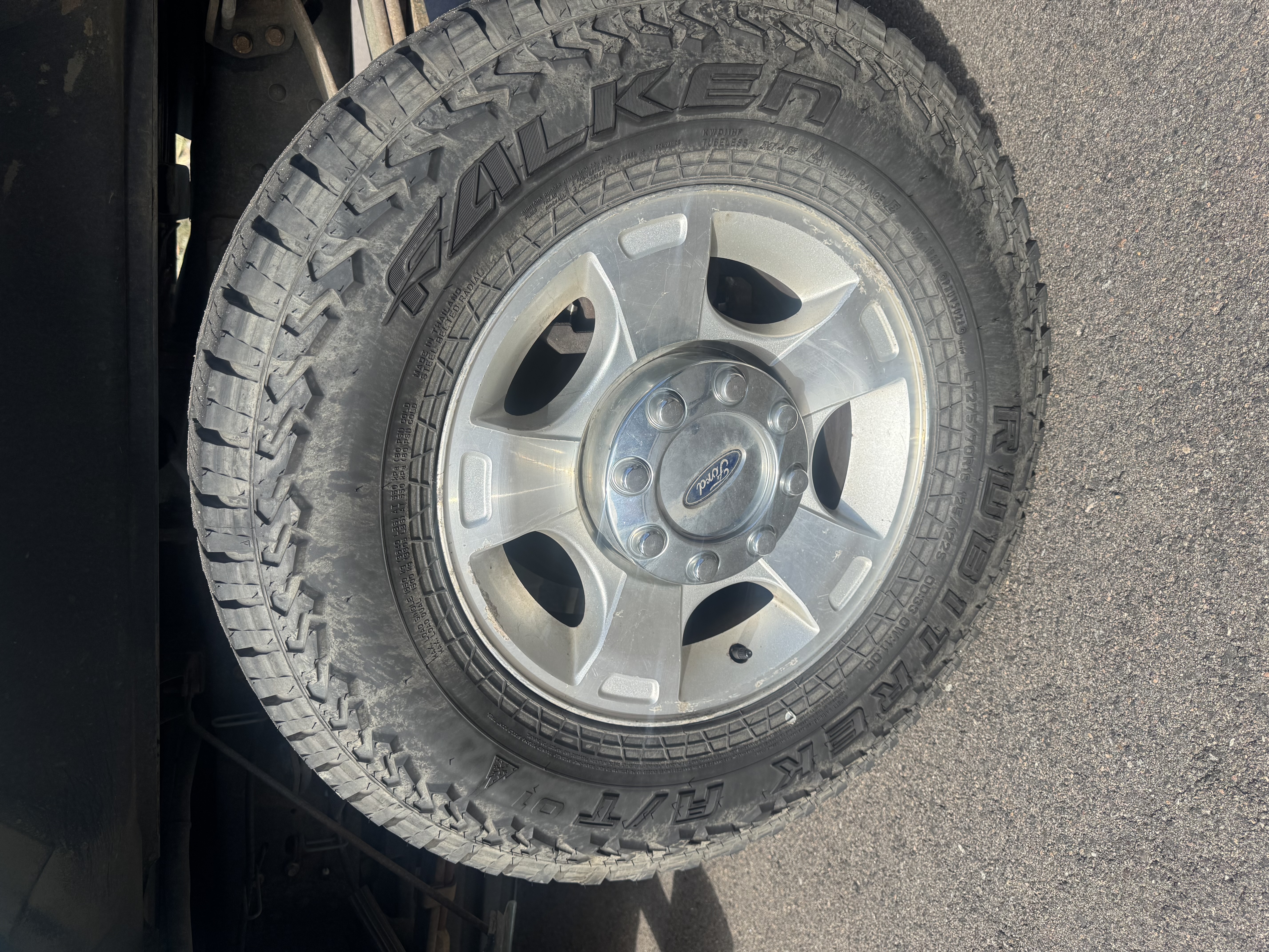 Used 2011 Ford F250 XLT w/ XLT Premium Pkg AWD/4WD image 6