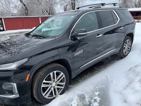Used 2022 Chevrolet Traverse High Country image 18