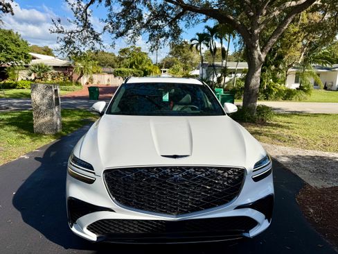 Used 2026 Genesis GV70 3.5T Sport Prestige image 4