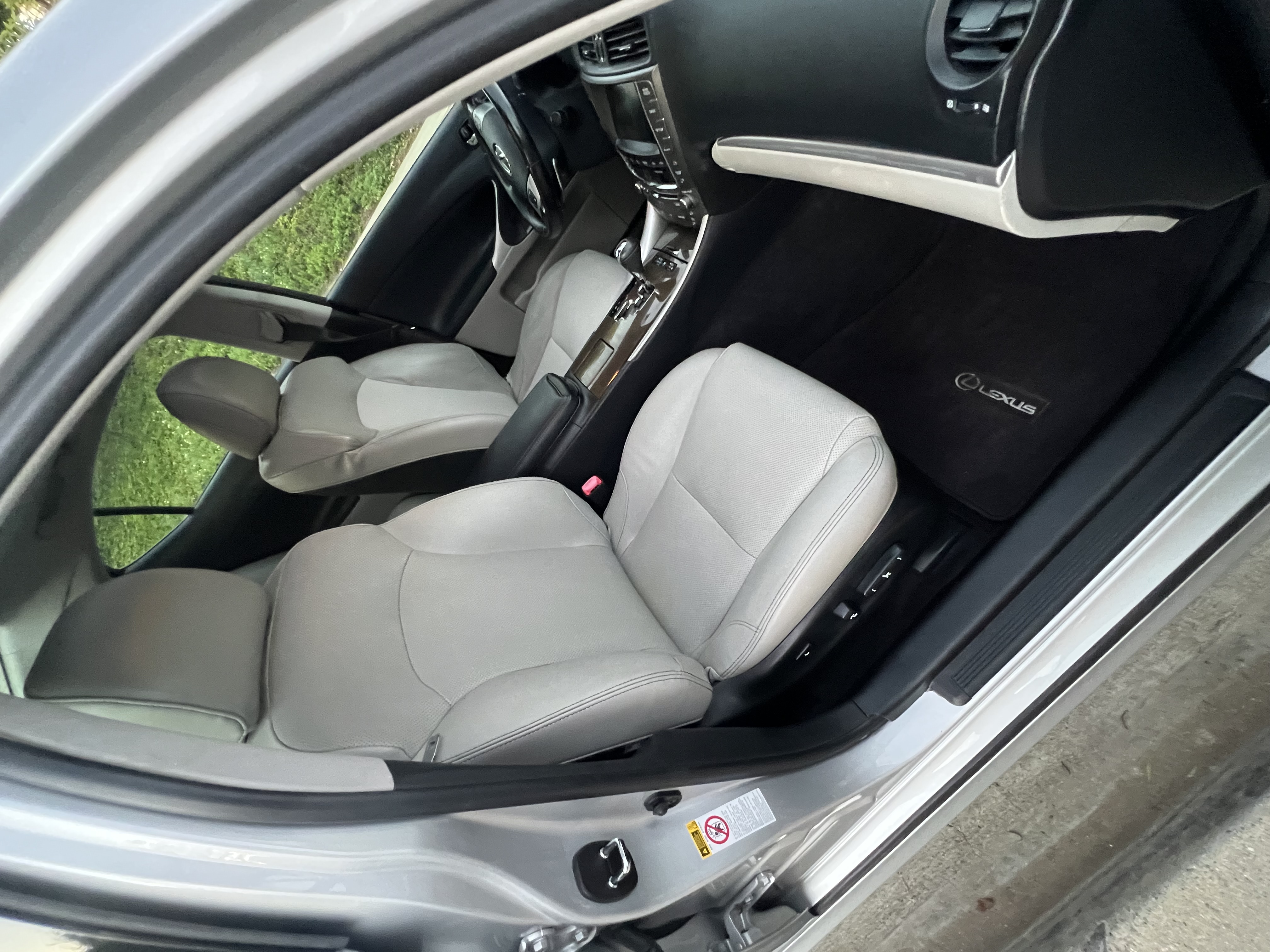 Used 2012 Lexus IS 250 w/ Premium Pkg Value Edition RWD image 13