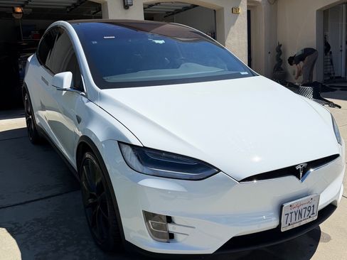 Used 2016 Tesla Model X 75D image 13