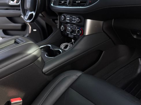 Used 2021 Chevrolet Tahoe Z71 image 12