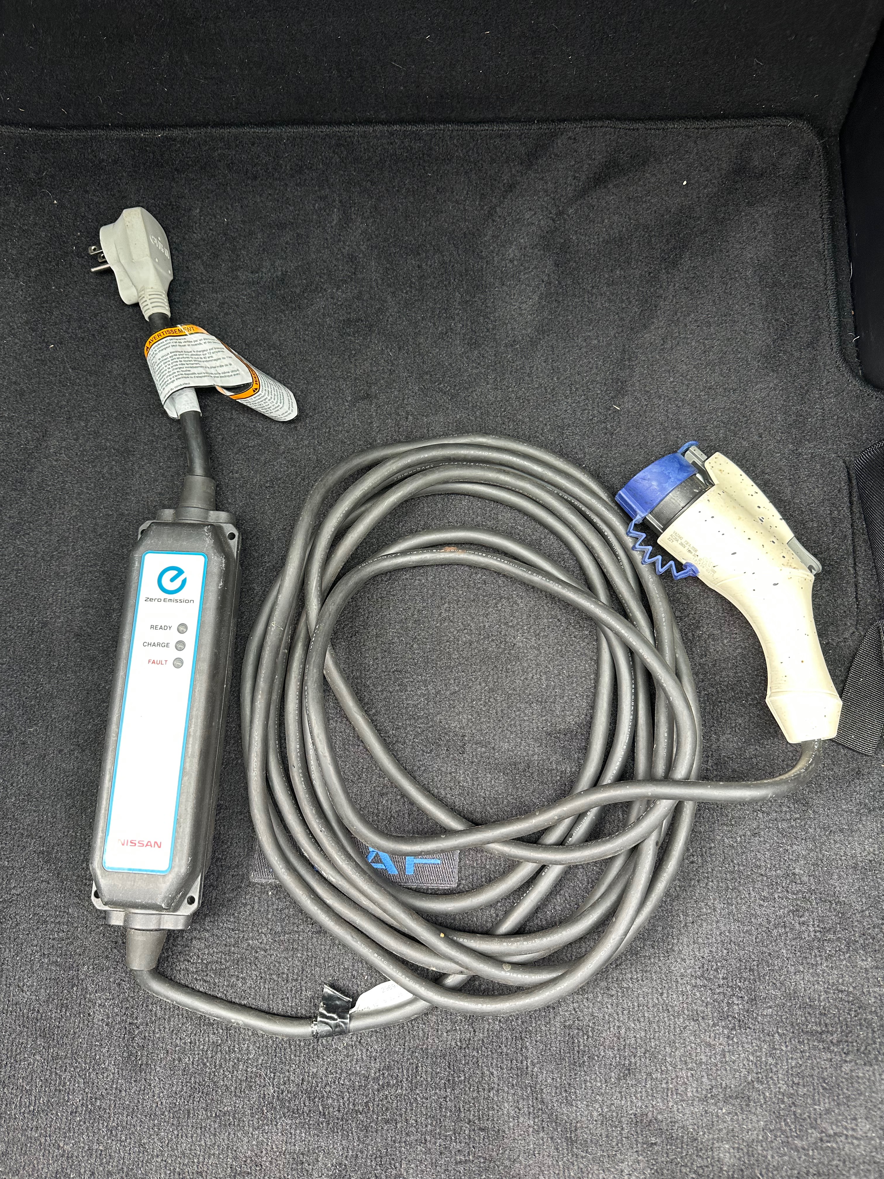 Used 2013 Nissan Leaf SV w/ LED & Quick Charge Pkg FWD image 22