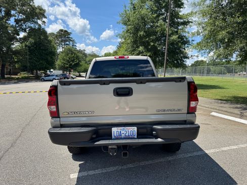 Used 2003 Chevrolet Silverado 1500 LS RWD image 10
