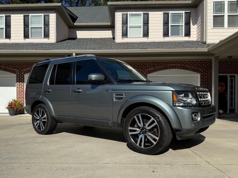 Used 2014 Land Rover LR4 HSE LUX image 1