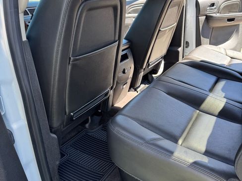 Used 2014 GMC Sierra 2500 Denali w/ Suspension Package, Off-Road image 16