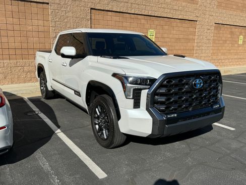 Used 2022 Toyota Tundra Platinum w/ Advanced Package AWD/4WD image 4