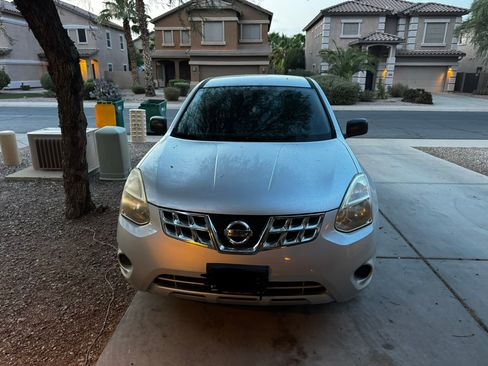 Used 2012 Nissan Rogue S AWD/4WD image 2