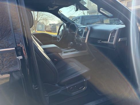 Used 2016 Ford F150 Platinum w/ Technology Package image 5