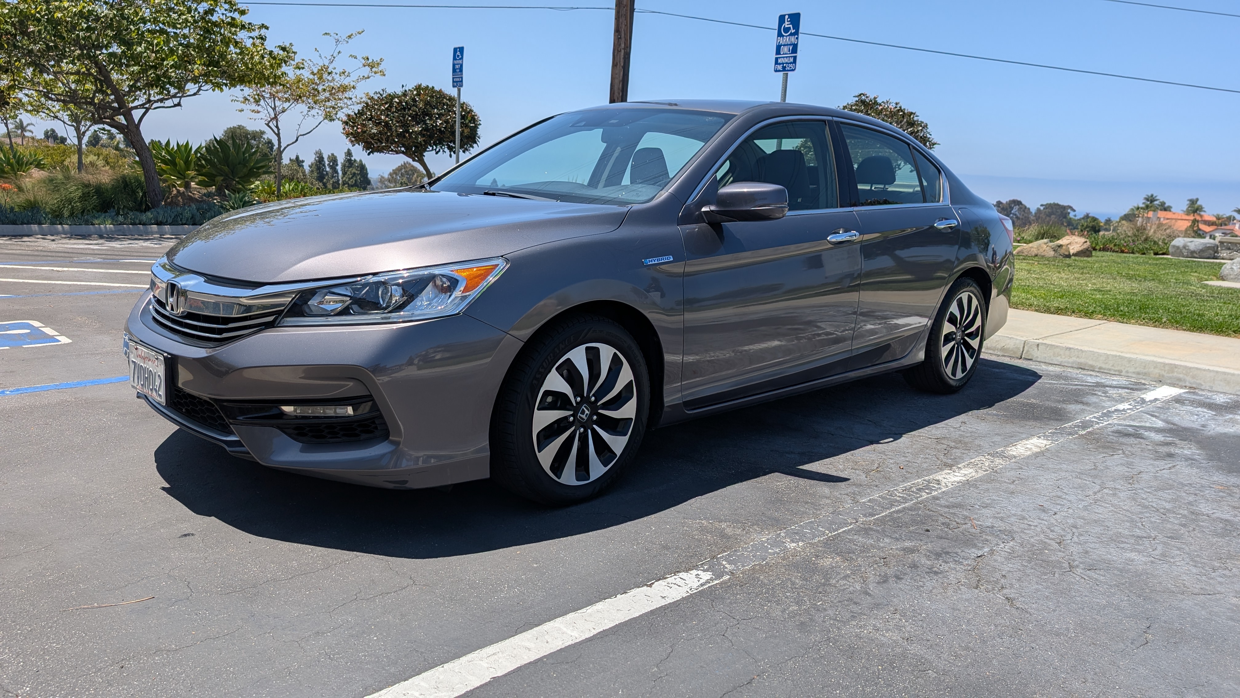 Used 2017 Honda Accord EX-L image 1