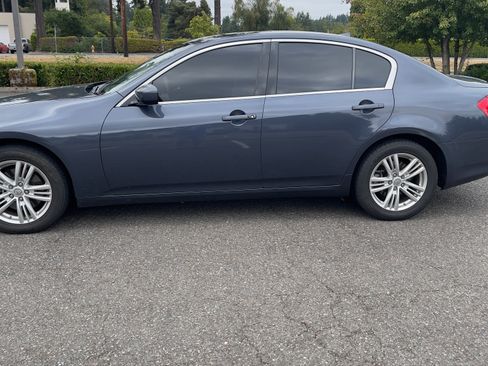 Used 2012 INFINITI G37 x Sedan w/ Premium Pkg AWD/4WD image 4