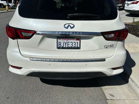 Used 2019 INFINITI QX60 Luxe w/ Essential Package image 5