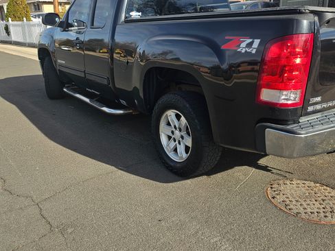 Used 2009 GMC Sierra 1500 SLE w/ Power Pack Plus image 1