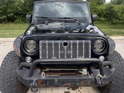 Used 2014 Jeep Wrangler Sport AWD/4WD image 11