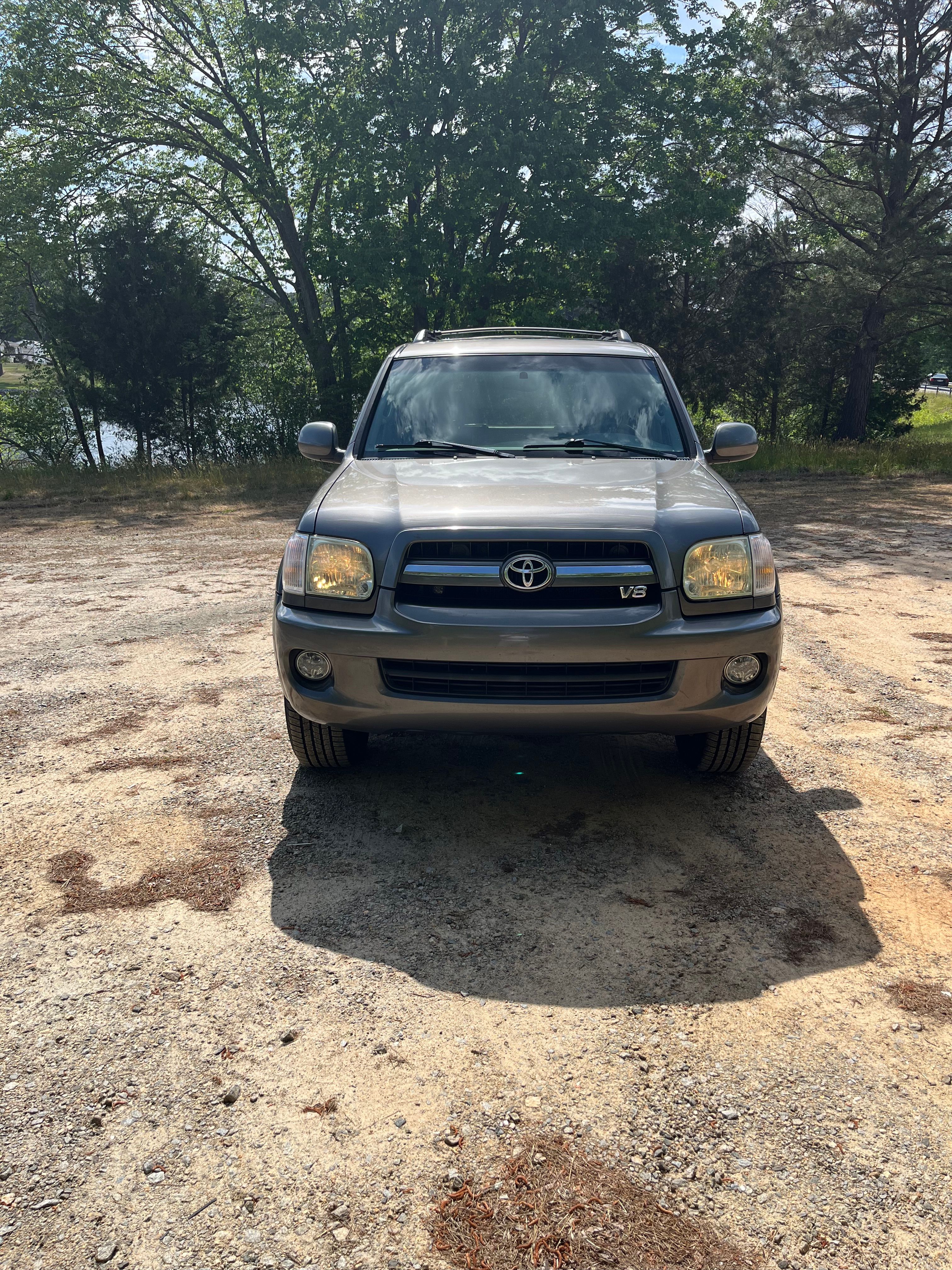 Used 2006 Toyota Sequoia Limited AWD/4WD image 4