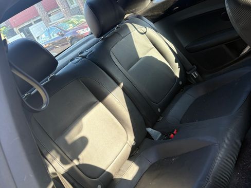 Used 2012 Volkswagen Beetle 2.5 FWD image 11