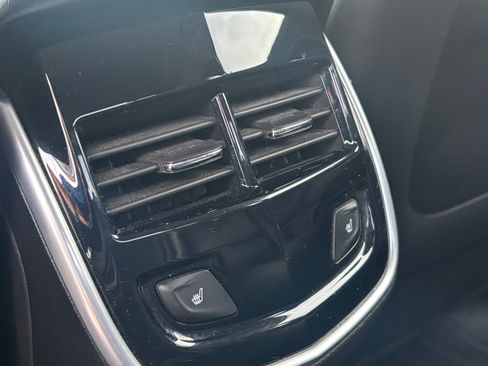 Used 2015 Cadillac XTS Luxury w/ Driver Awareness Package image 15