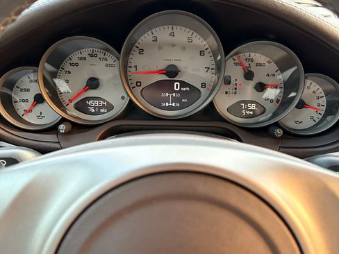 Used 2009 Porsche 911 Carrera S RWD image 14