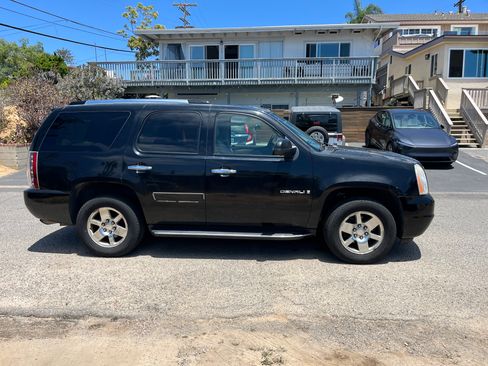 Used 2007 GMC Yukon Denali image 6