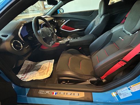 Used 2023 Chevrolet Camaro ZL1 RWD image 6