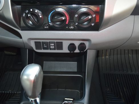 Used 2012 Toyota Tacoma 4x4 Double Cab image 16