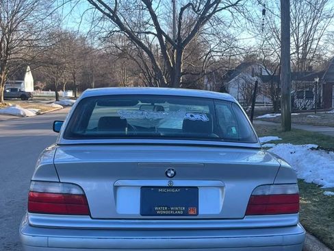 Used 1997 BMW 328i Convertible image 6