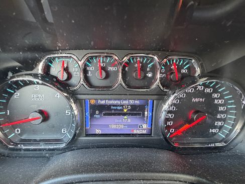 Used 2015 Chevrolet Suburban LT w/ Max Trailering Package image 10