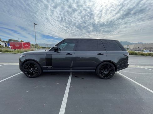 Used 2019 Land Rover Range Rover Long Wheelbase Supercharged image 6