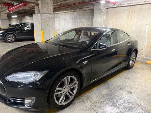 Used 2014 Tesla Model S image 2