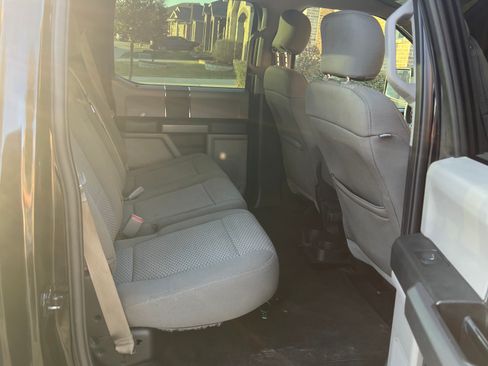 Used 2017 Ford F150 XLT image 14