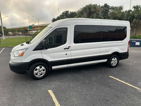 Used 2019 Ford Transit 350 XLT image 1