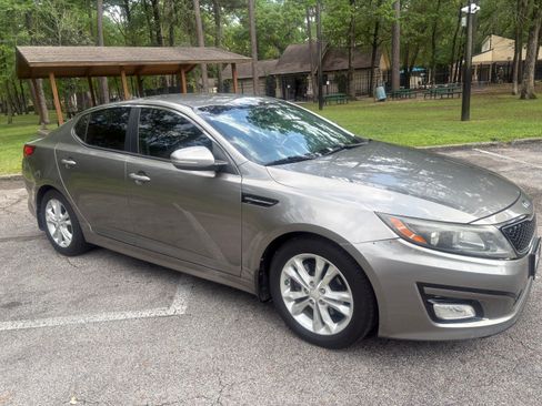 Used 2015 Kia Optima LX image 14