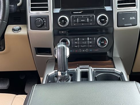 Used 2016 Ford F150 Lariat AWD/4WD image 10