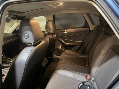 Used 2020 Volkswagen Jetta SE w/ SE Cold Weather Package