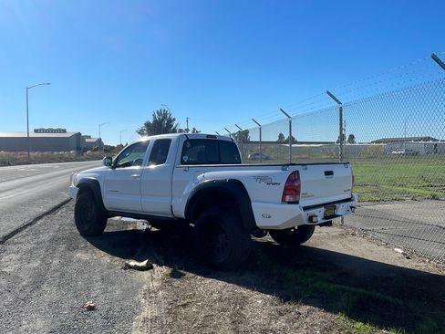 Used 2007 Toyota Tacoma 4x4 Access Cab V6 image 2