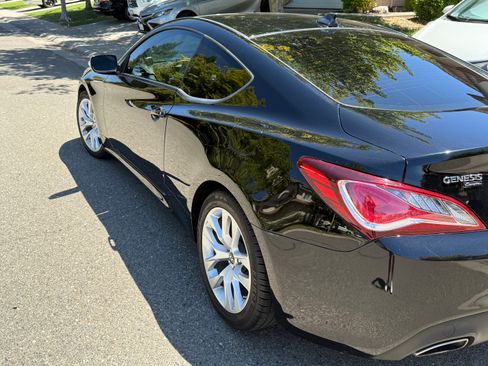 Used 2016 Hyundai Genesis 3.8 image 10