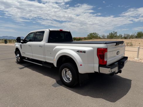 Used 2019 Ford F350 Lariat w/ Tow Technology Bundle AWD/4WD image 6