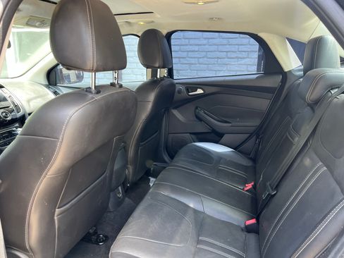 Used 2013 Ford Focus Titanium w/ Exterior Protection Pkg FWD image 12