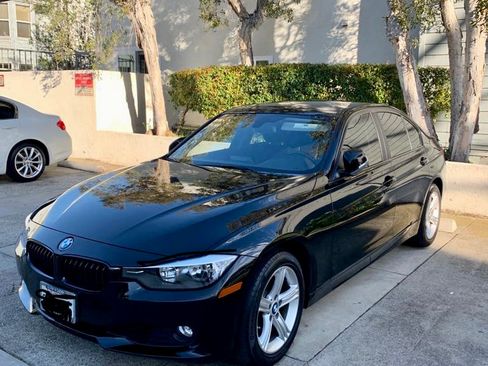 Used 2015 BMW 328i xDrive Sedan AWD/4WD image 4