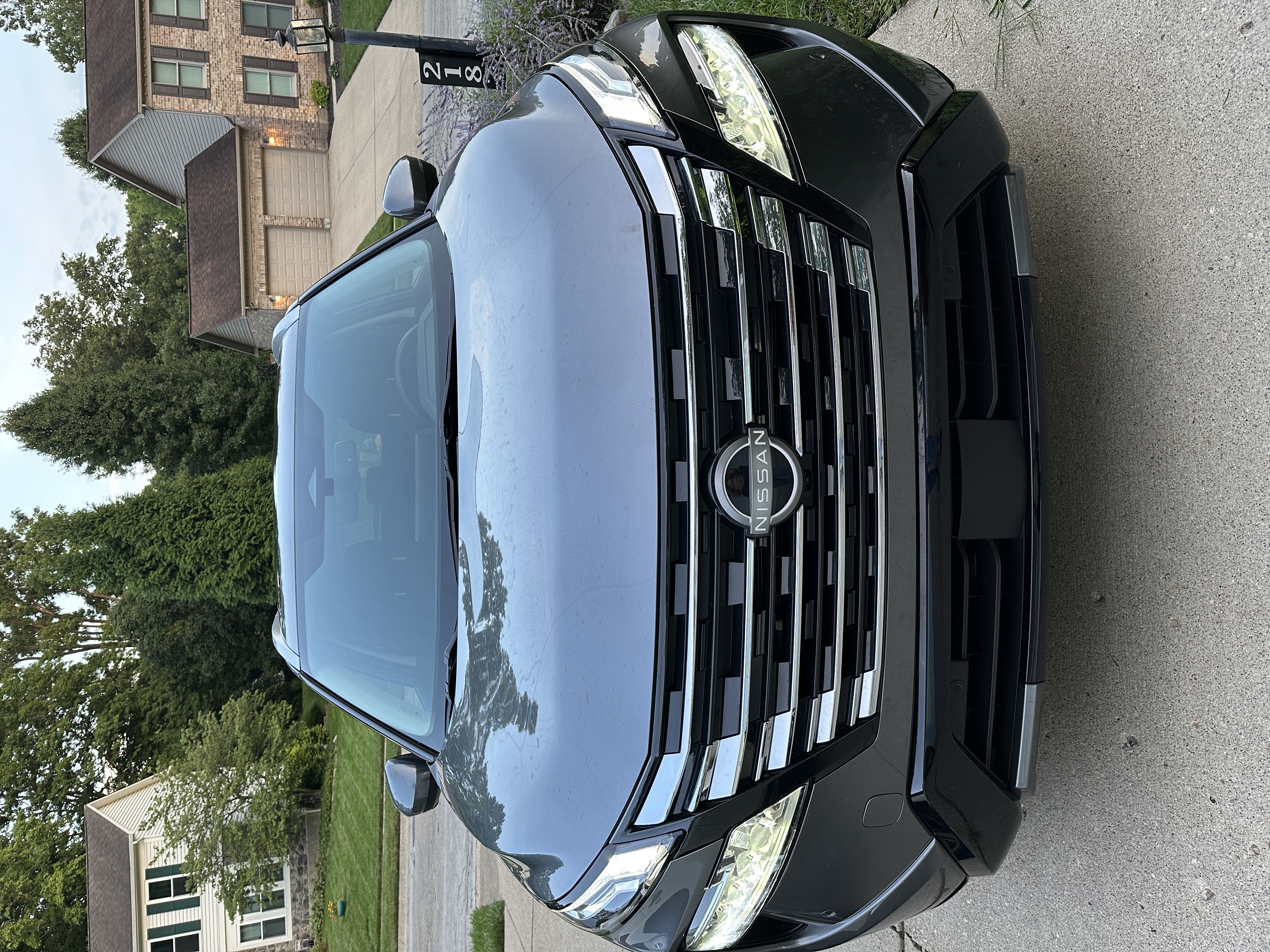 Used 2024 Nissan Rogue Platinum w/ Platinum Premium Package AWD/4WD image 4