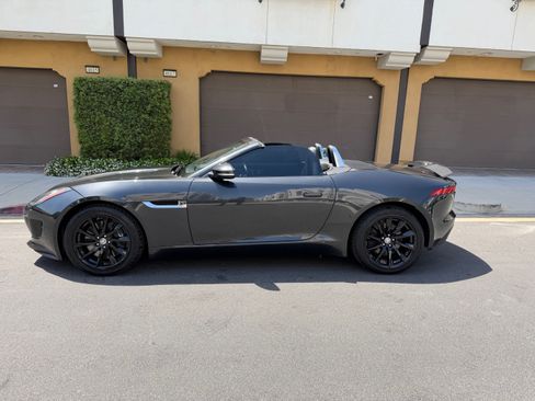 Used 2014 Jaguar F-TYPE Convertible RWD image 2