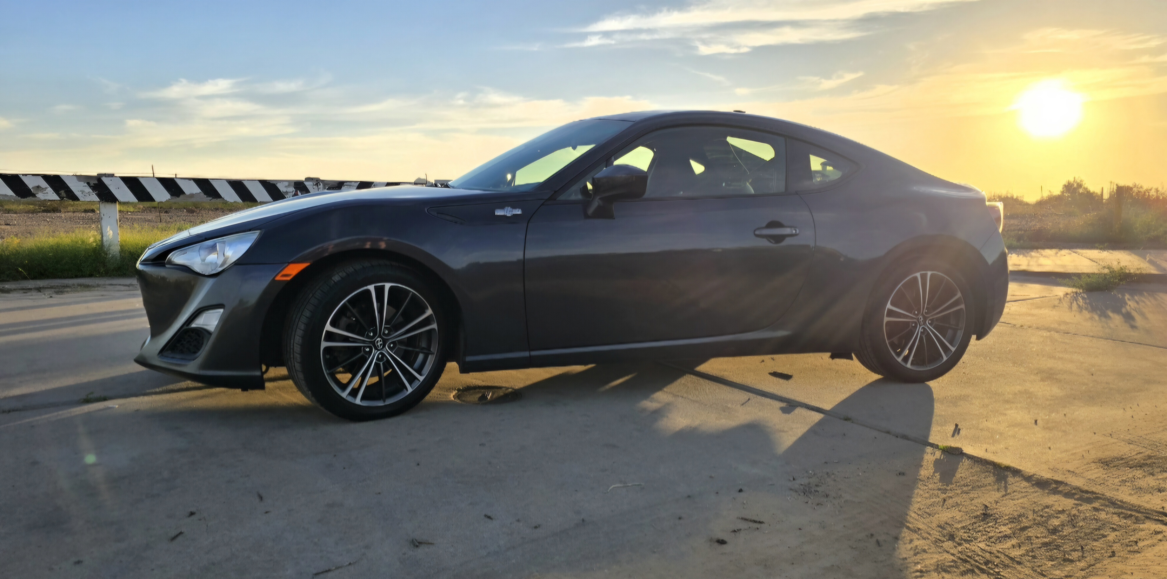 Used 2016 Scion FR-S RWD image 1