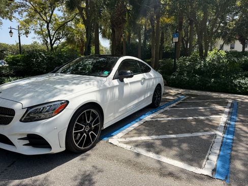 Used 2019 Mercedes-Benz C 300 Coupe image 2
