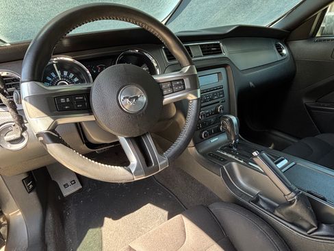 Used 2013 Ford Mustang GT RWD image 10