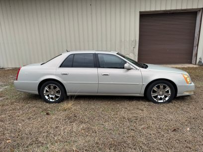 Used 2008 Cadillac DTS Performance w/ Platinum Edition