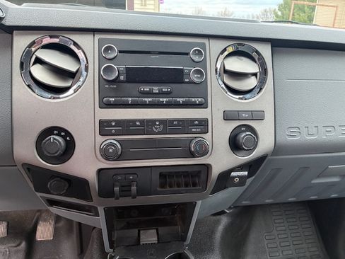 Used 2013 Ford F250 XLT image 14
