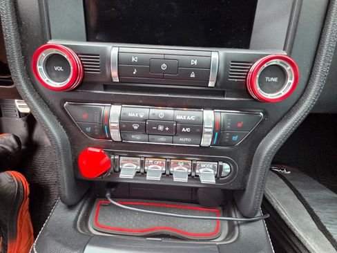 Used 2021 Ford Mustang GT Premium w/ GT Performance Package RWD image 17